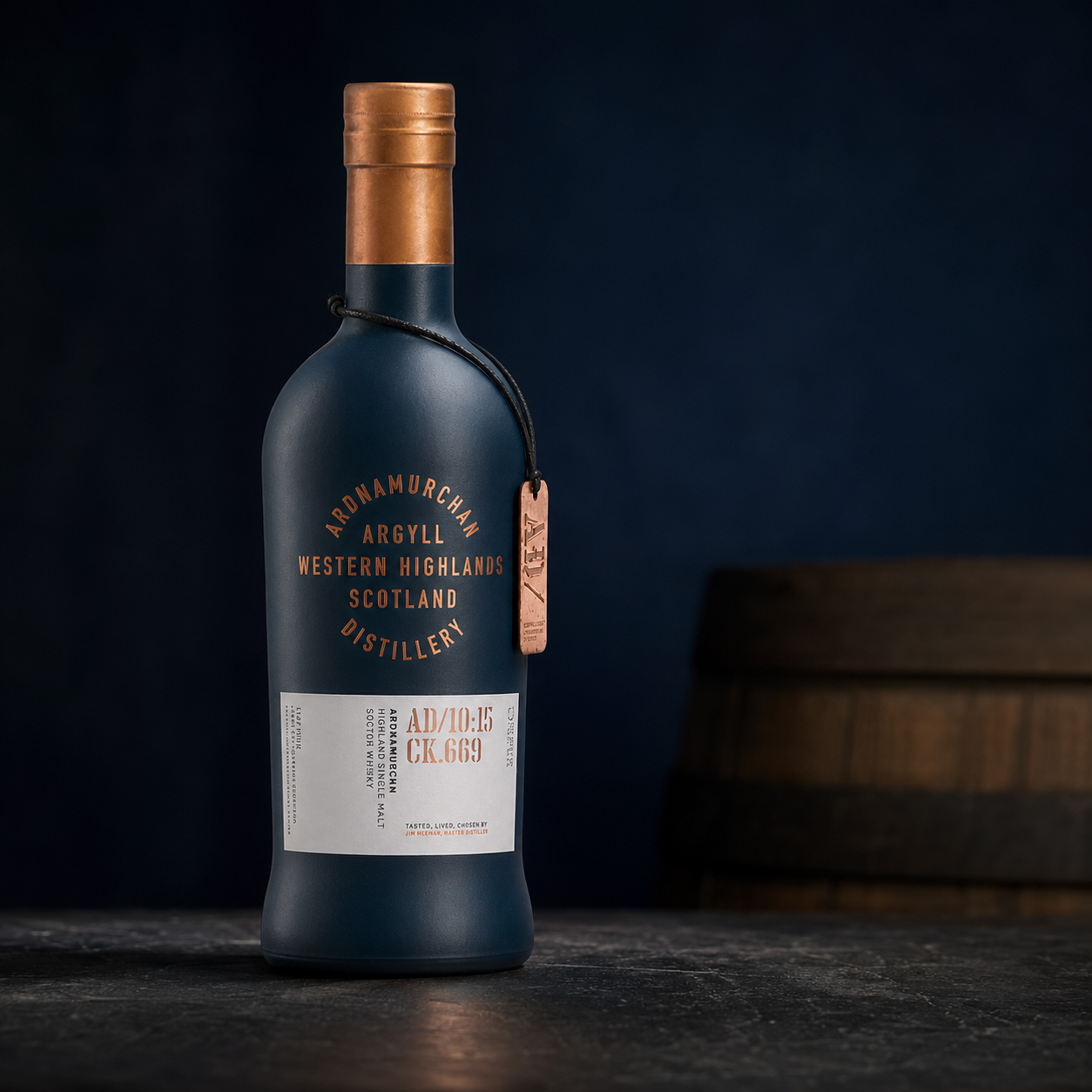 Ardnamurchan 2015 Single Cask AD/10:15 CK.669 Luvians Exclusive bottle and presentation packaging